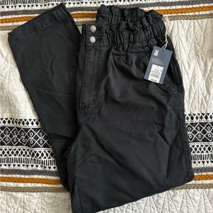 *NEVER WORN* “Paperbag” Waisted Straight Leg Pants